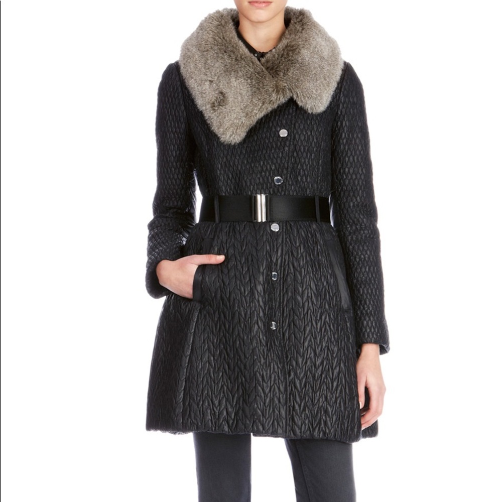 Karen Millen Black Quilted Puffer Coat with Gray Faux-Fur Collar